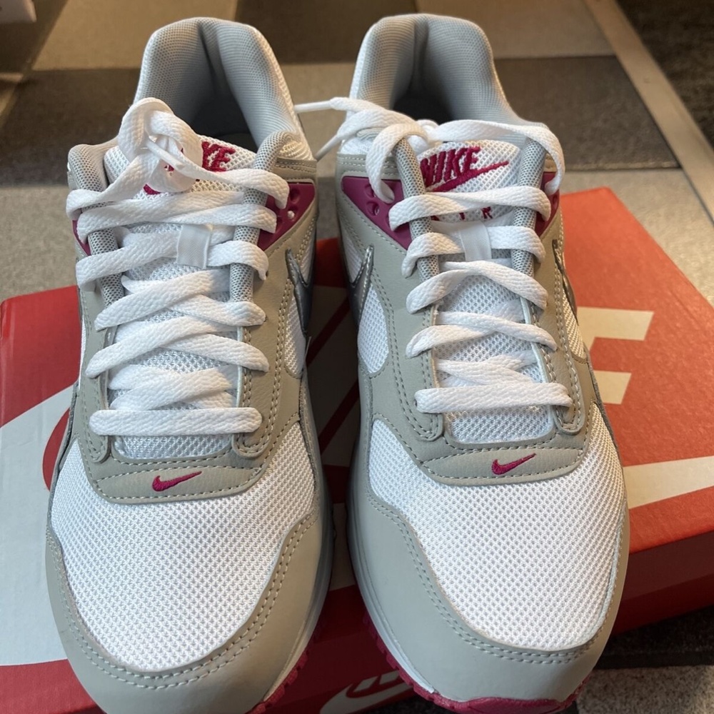 Women’s Nike Air Max Correlate Grey Fuchsia White 511417 102 - Picture 3 of 7